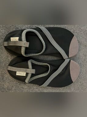 FitKicks Black and Gray Slip-On Athletic Shoes size medium
